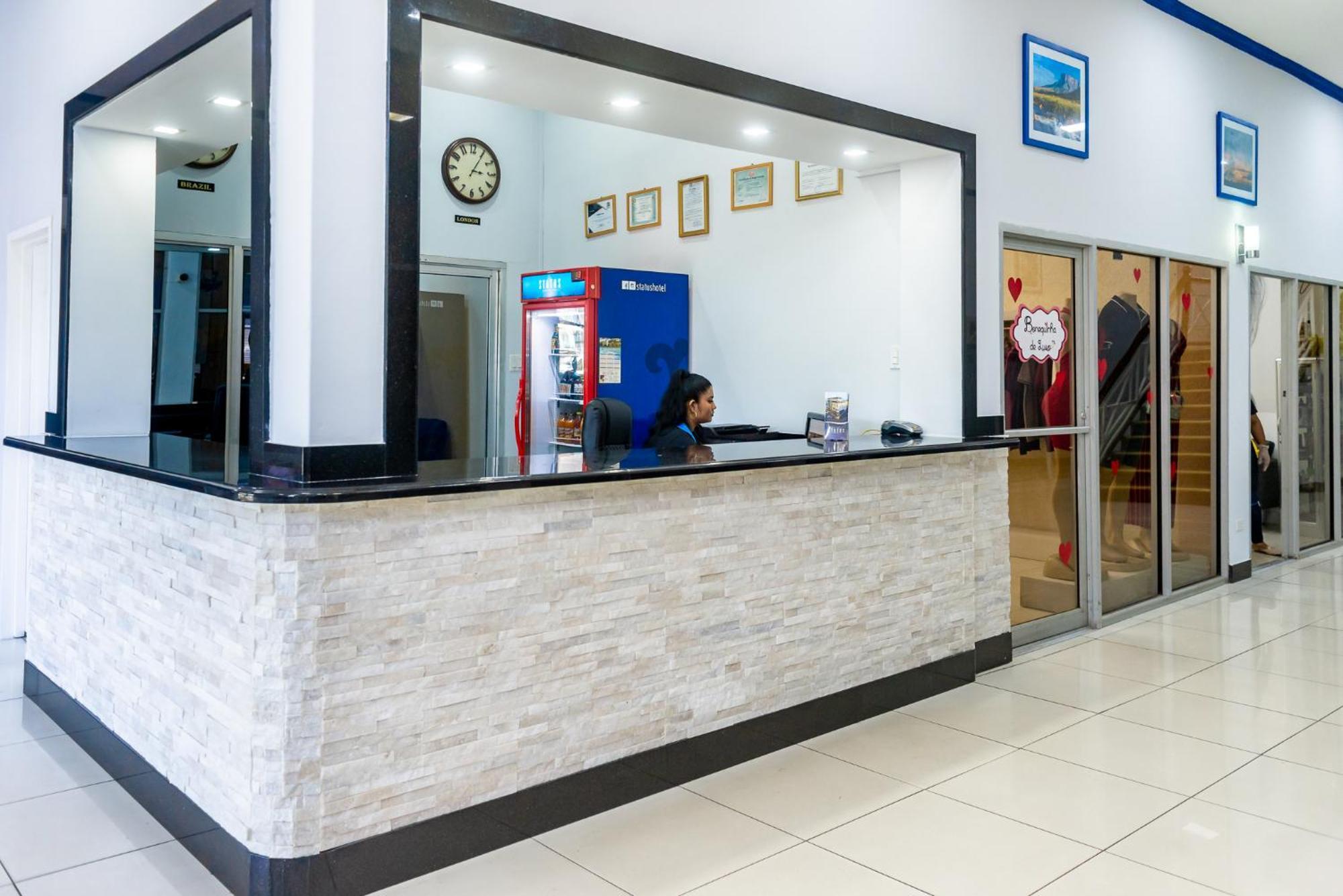 Status Hotel Τζώρτζταουν Εξωτερικό φωτογραφία