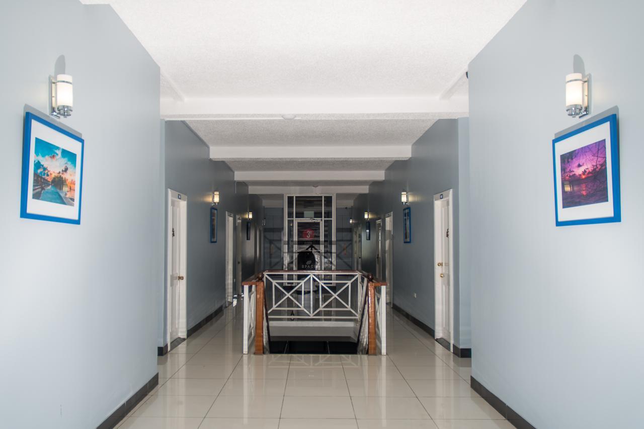 Status Hotel Τζώρτζταουν Εξωτερικό φωτογραφία